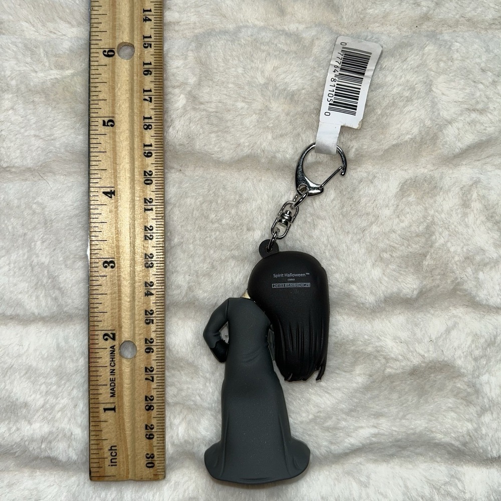 NEW The Widow Spirit Halloween Animatronics Figural Bag Clip Blind Pack Series - Picture 2 of 2